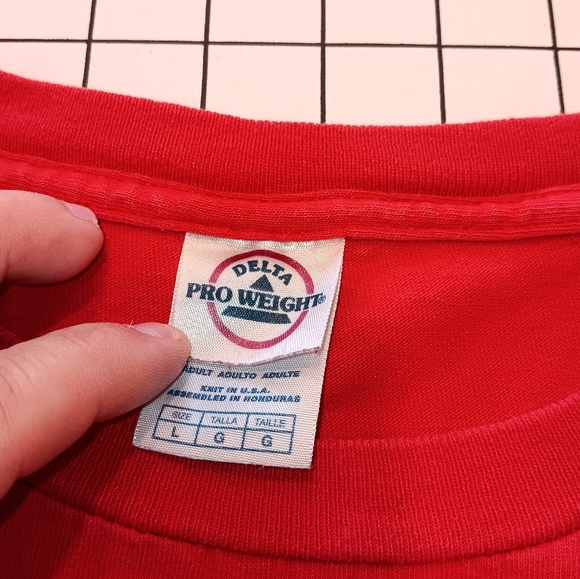 2007 Boston Redsox World Series Champs Tee, L, Red, Good condition (faded some) - Picture 3 of 5